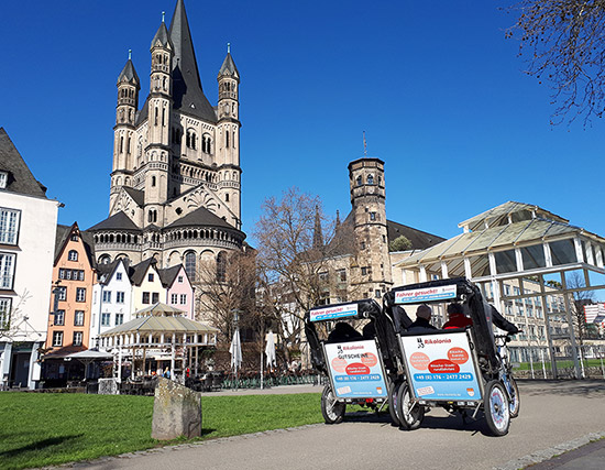 City tour by rickshaw through Cologne